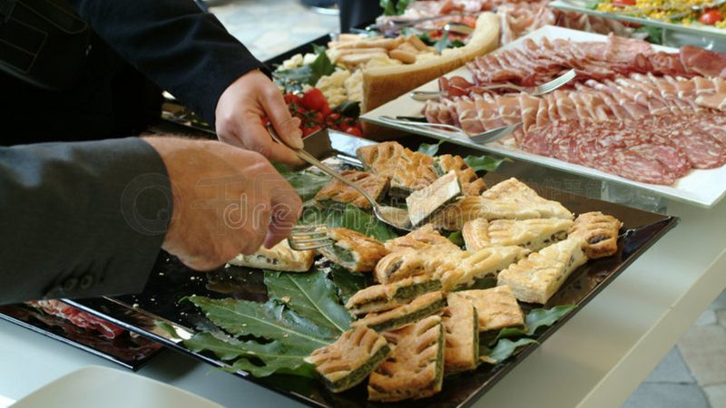 食品代工：揭秘流程与关键注意事项